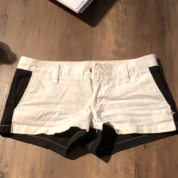 Hurley Surf Shorts - Picture 2 of 2